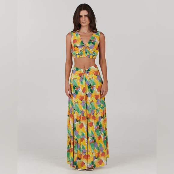Charlie Holiday Floral bright Cheyenne maxi skirt and crop top two piece set-OBO - Picture 3 of 10